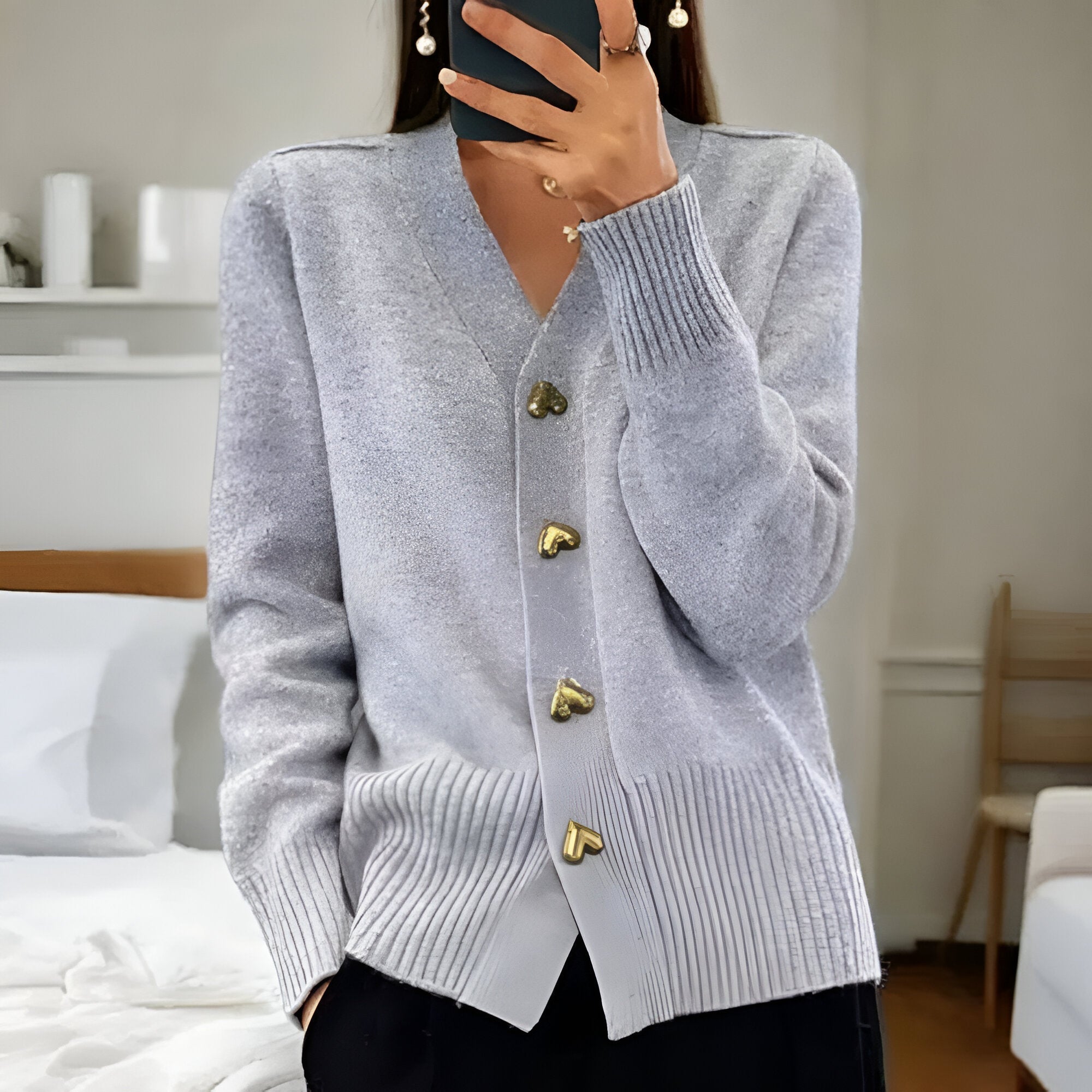 Maëlys™ | Cardigan élégant avec des boutons en forme de cœur