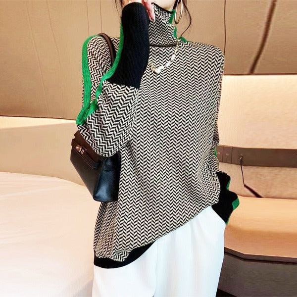 Juliette ™ | Pull à col montant avec des rayures contrastées saisissantes