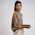 Juliette ™ | Pull à col montant avec des rayures contrastées saisissantes